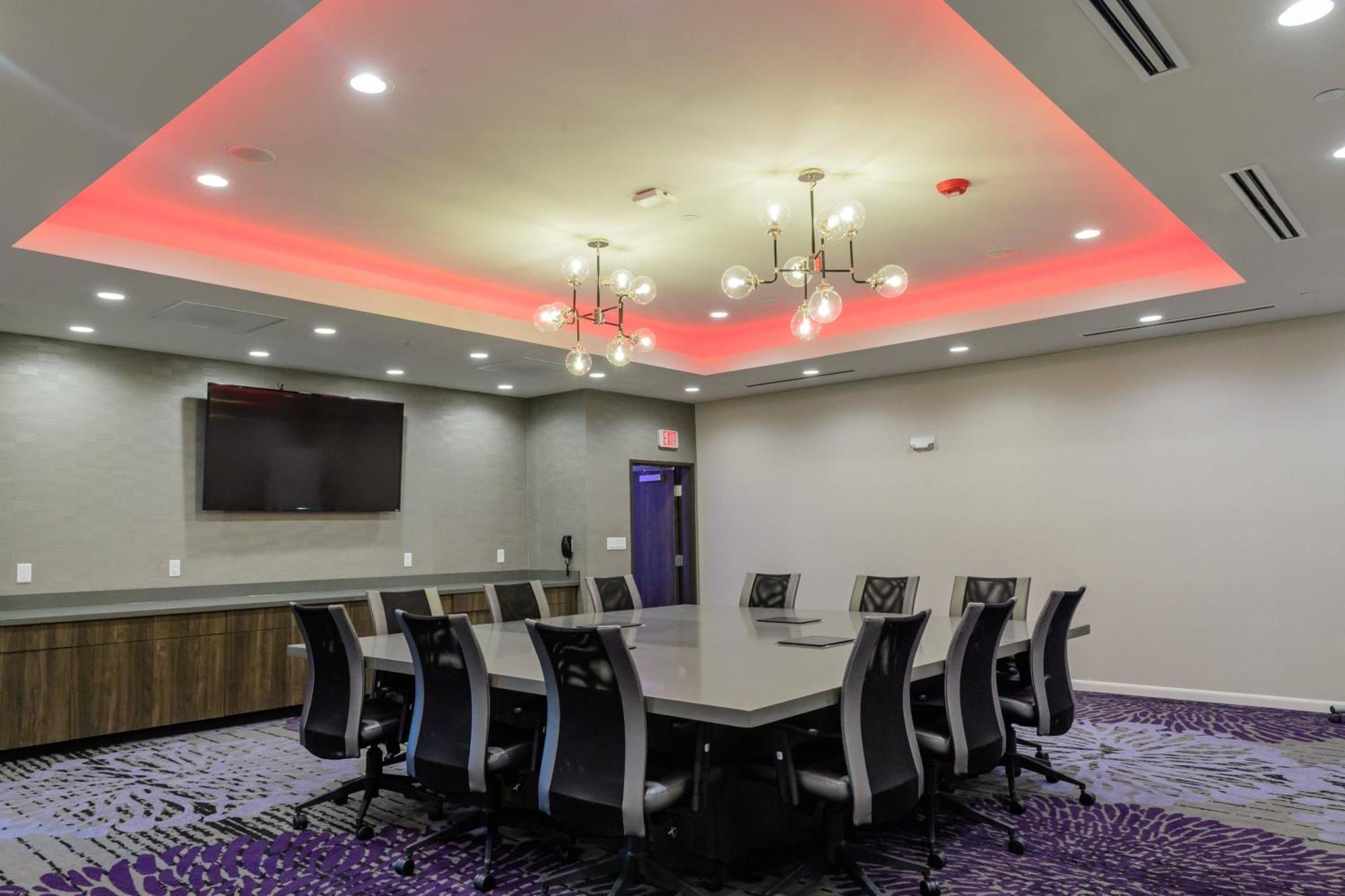 Courtyard By Marriott Lake Jackson Exterior photo