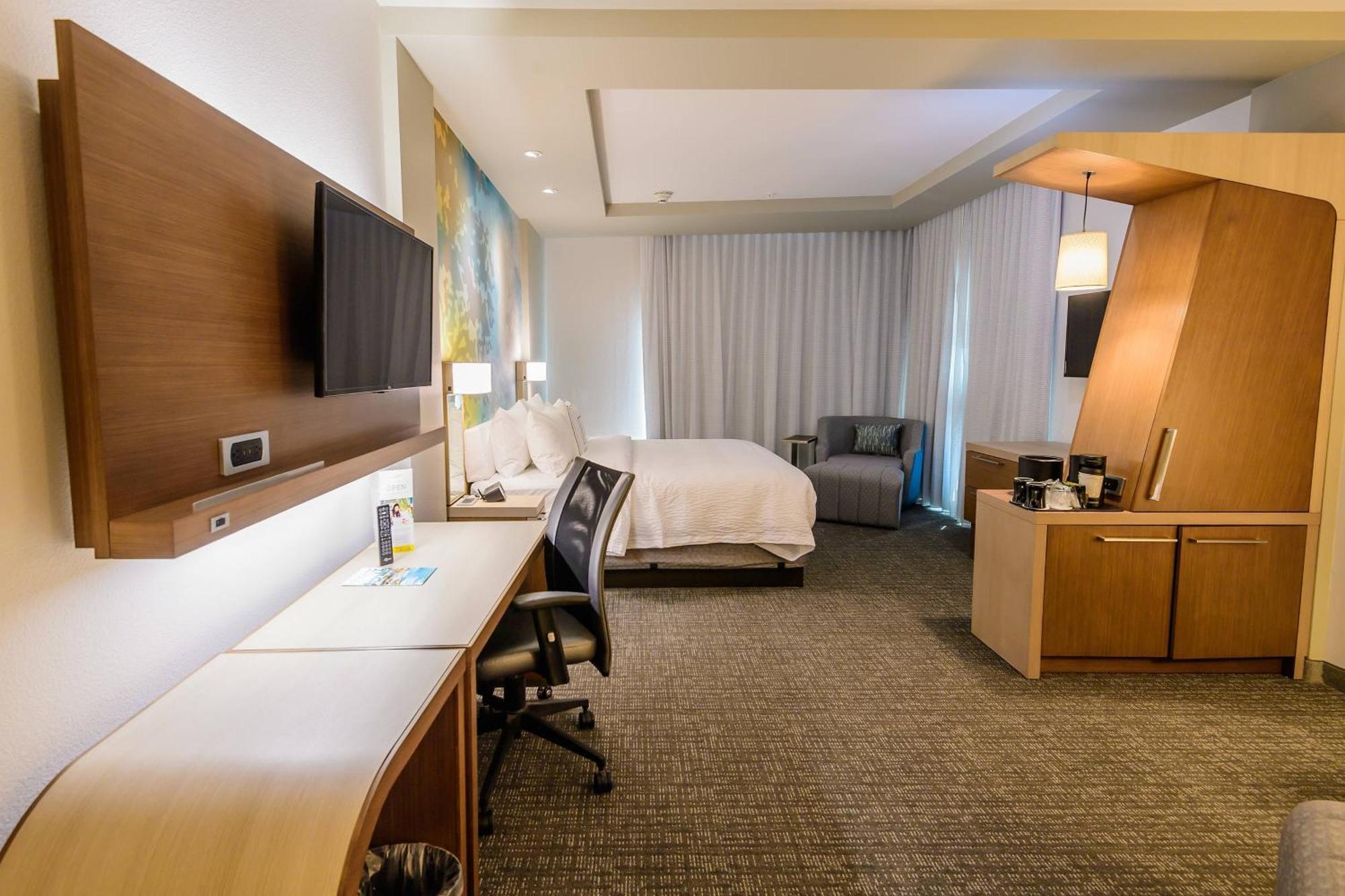 Courtyard By Marriott Lake Jackson Exterior photo
