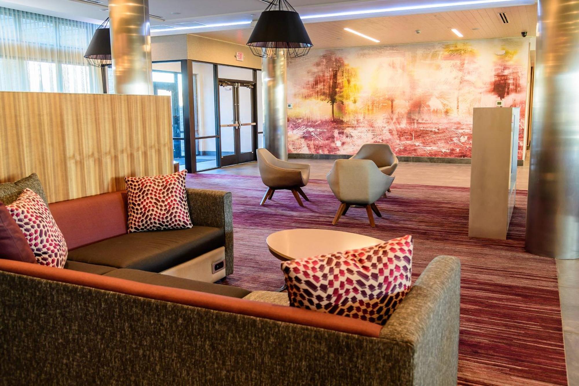 Courtyard By Marriott Lake Jackson Exterior photo